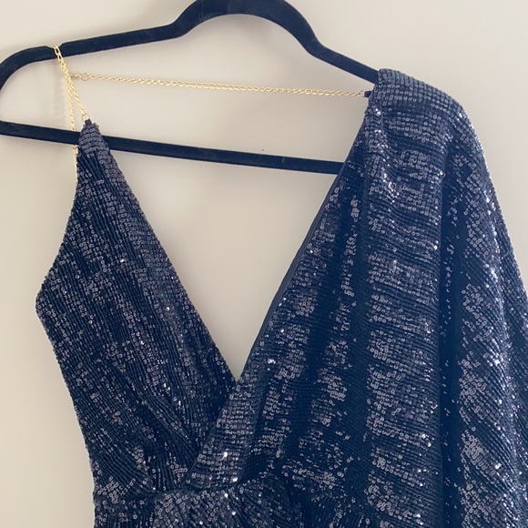 Black sequins party dress - Picture 6 of 10